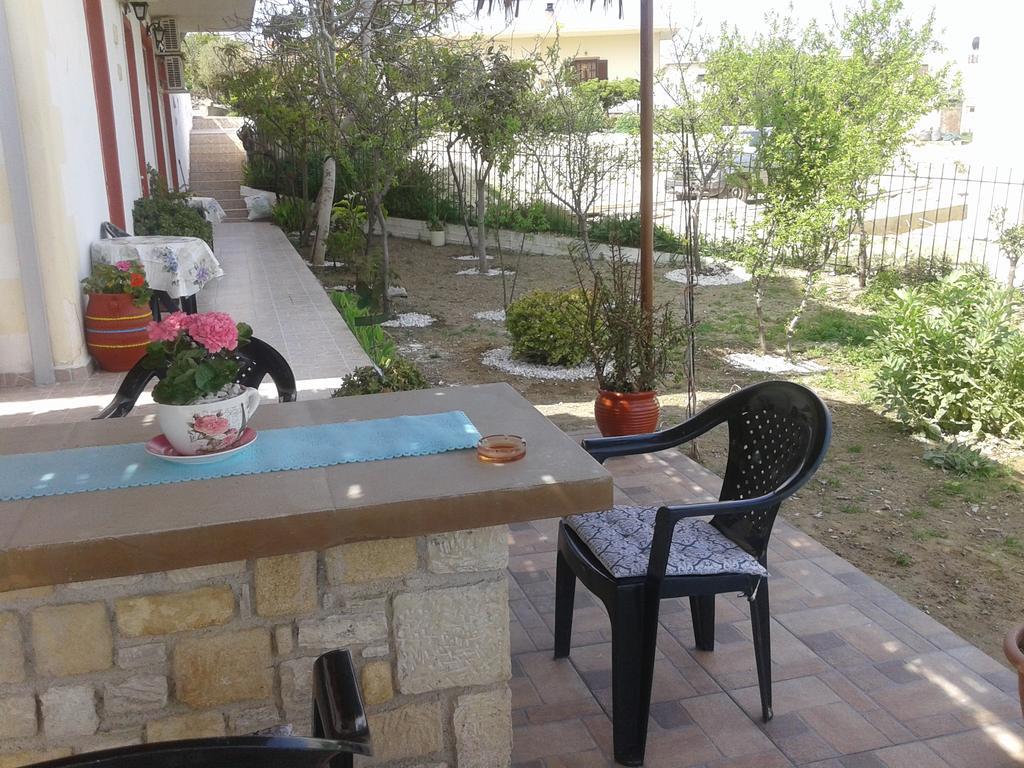 Gramvousa'S Filoxenia Apartment Kissamos Bagian luar foto
