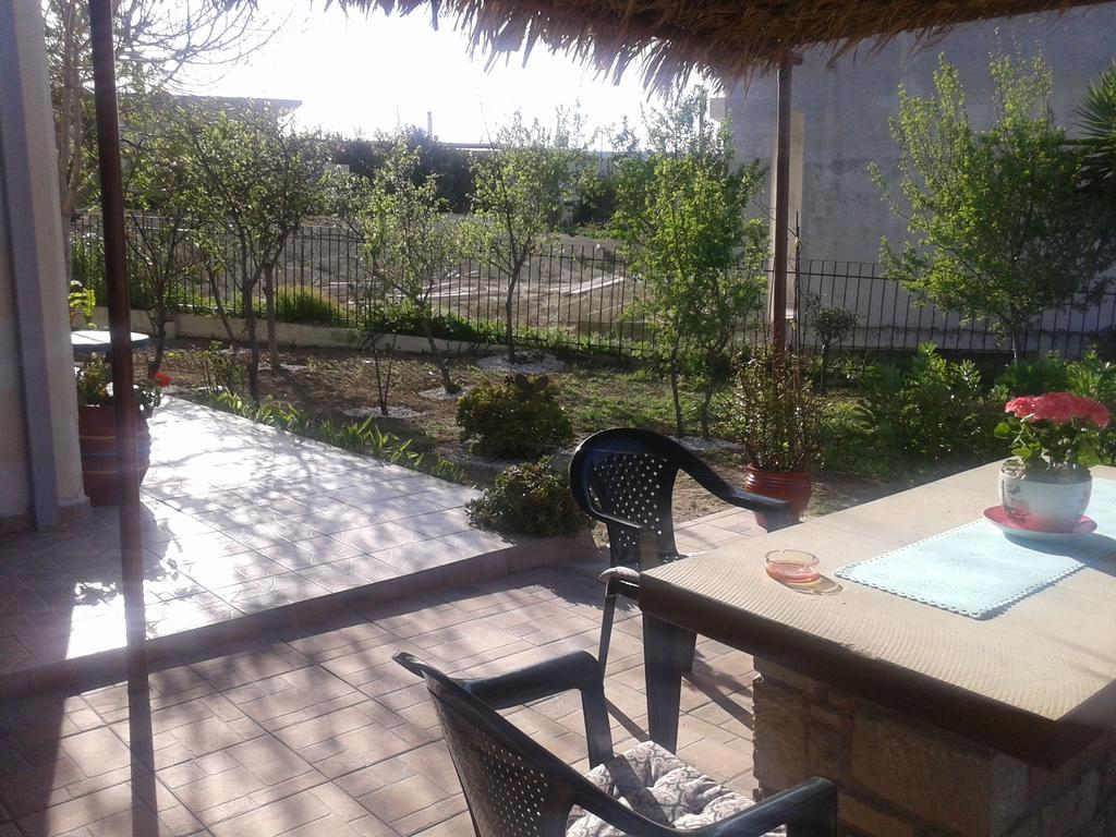 Gramvousa'S Filoxenia Apartment Kissamos Bagian luar foto