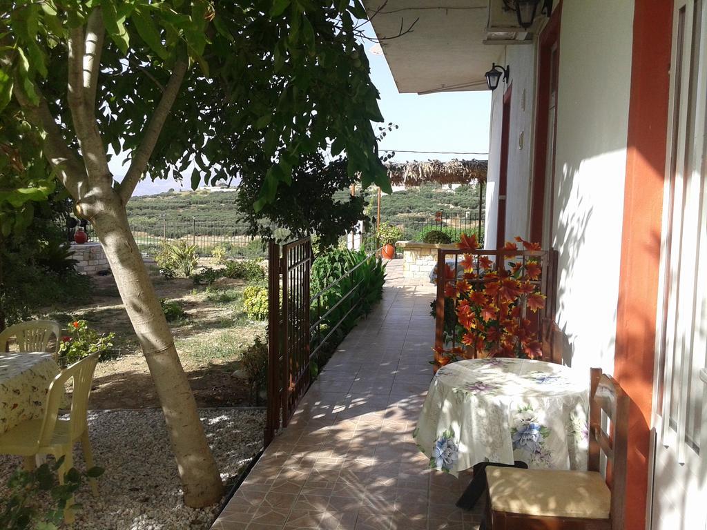 Gramvousa'S Filoxenia Apartment Kissamos Bagian luar foto