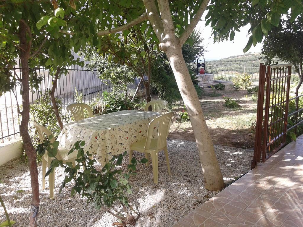 Gramvousa'S Filoxenia Apartment Kissamos Bagian luar foto