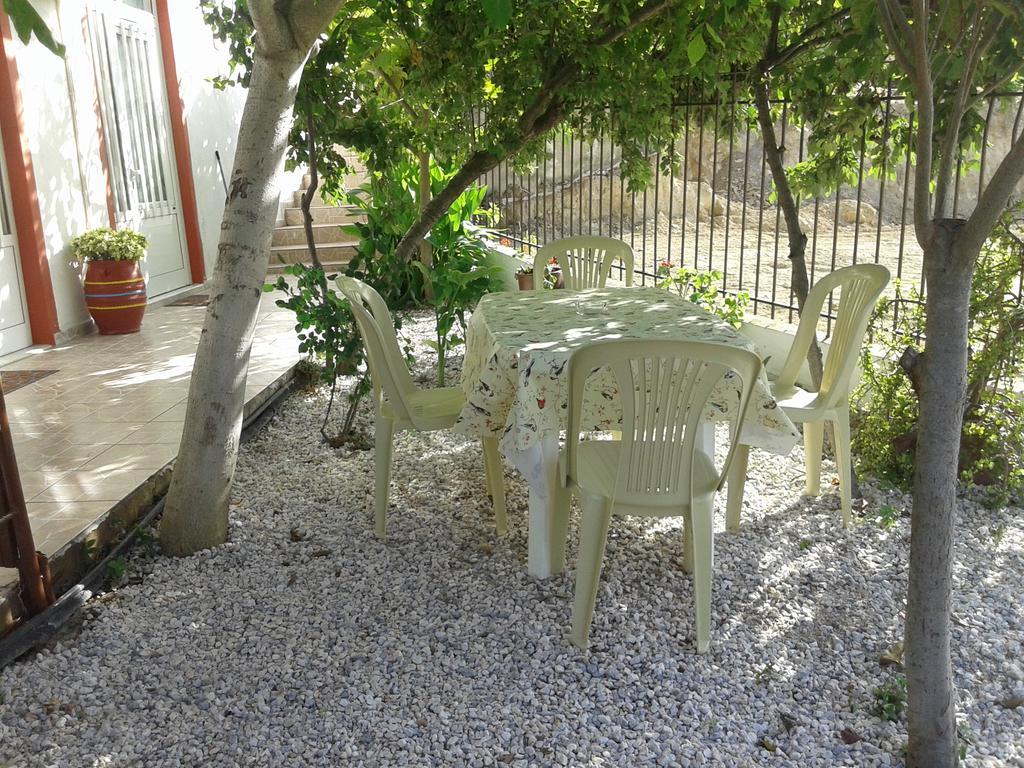 Gramvousa'S Filoxenia Apartment Kissamos Bagian luar foto