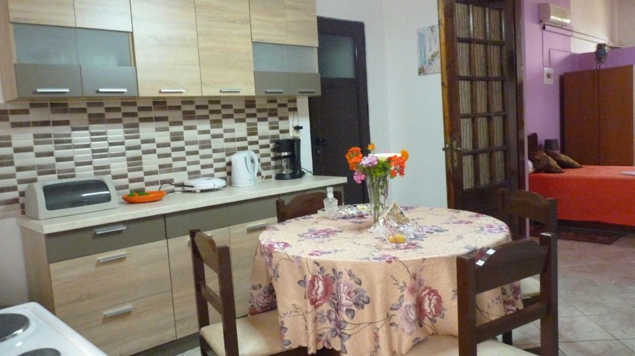 Gramvousa'S Filoxenia Apartment Kissamos Bagian luar foto