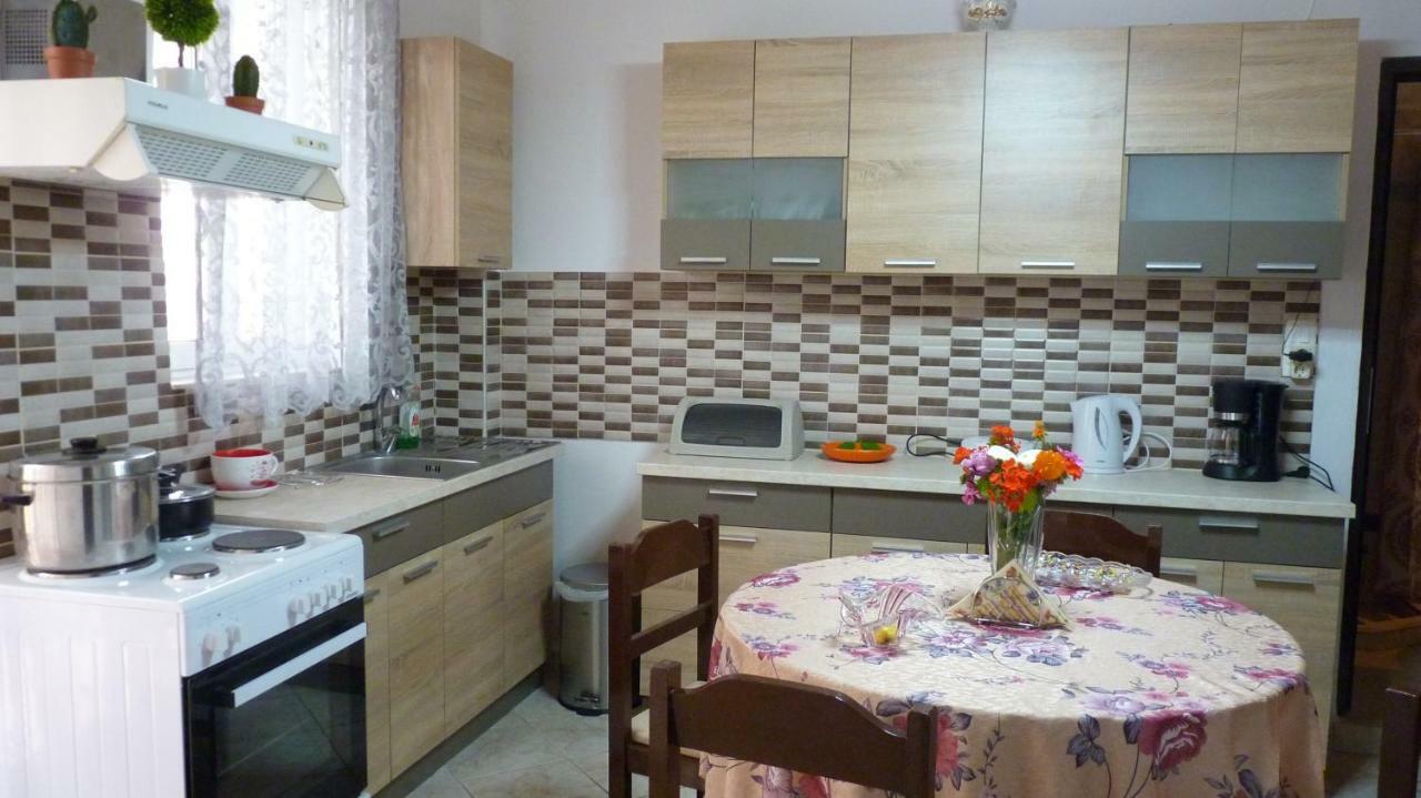 Gramvousa'S Filoxenia Apartment Kissamos Bagian luar foto