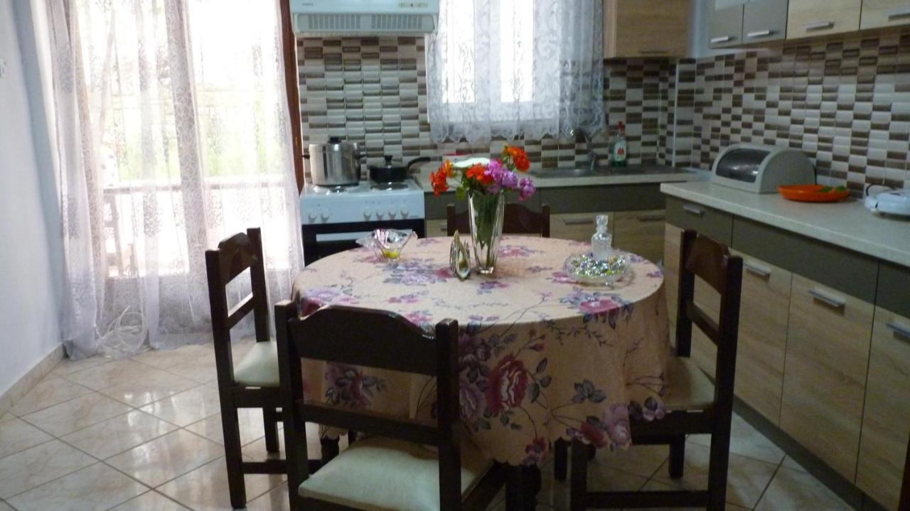 Gramvousa'S Filoxenia Apartment Kissamos Bagian luar foto